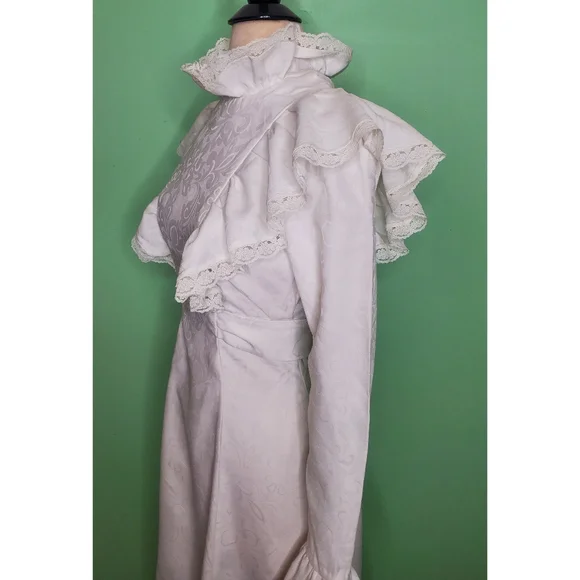 Vintage Boho Wedding Gown White Brocade Lace Long Sleeve Sash Dress - Picture 8 of 11